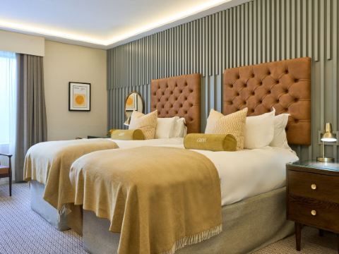 ฮาร์เบอร์ โฮเทล กิลด์ฟอร์ด