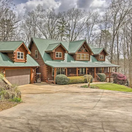Lake Hartwell Villa w/ Dock, Theater + Hot Tub!