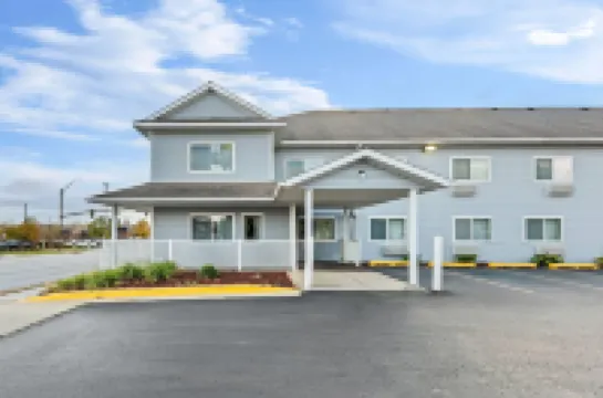 Days Inn by Wyndham Ames