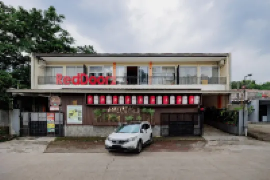 RedDoorz Near Exit Toll Bogor