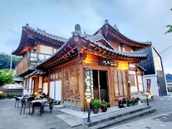 Iga Hanok-Awarded Architectural Culture Award