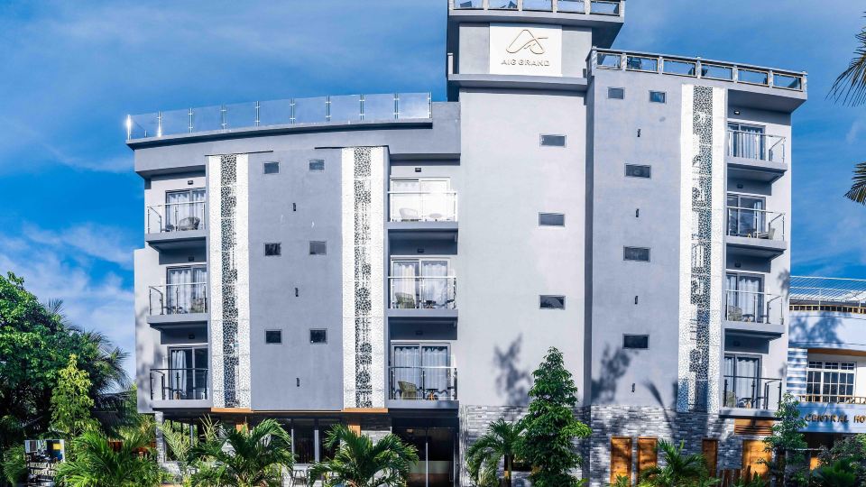 AIG GRAND HOTEL FUVAHMULAH