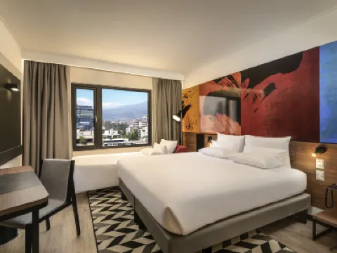 Novotel Santiago Providencia Hotels near Cristopher Colombus Subway Station