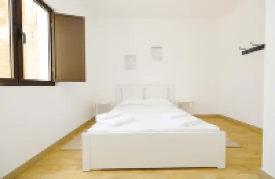 R 09 - Bedroom 9 in Casa do Moinho Guesthouse