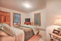 Ludlow Home w/ Hot Tub, Near Okemo Resort! - parking