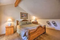 Sunriver Home w/ Hot Tub & 8 Sharc Passes - شرفة