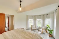 17-Acre Vermont Escape w/ Panoramic Mountain Views - Homestays