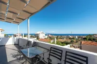 AeroHill Suites Near Athens Airport By SEM - Villas