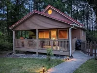 Summersville Lake Pet Friendly Getaway - Alppimaja