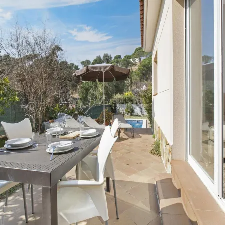 Villa in Lloret de Mar With Pool & Sea Views