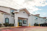 Studio 6 Fort Worth, TX - Meacham - Motels