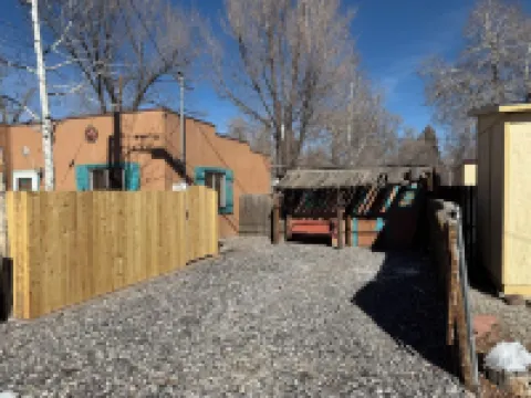 Cozy, peaceful home in quiet neighborhood. Permit #03015 Hotels in Alamosa