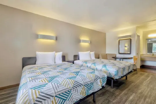 Motel 6 Bryan, TX - College Station