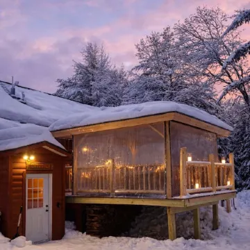 4-bedroom cabin just 10 minutes from Adirondack Park