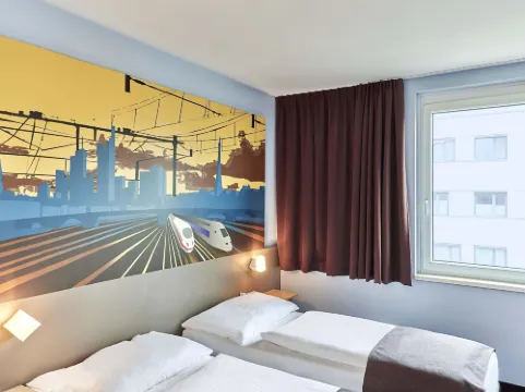 B&B HOTEL Saarbrücken-Hbf Hotels in Saarbruecken