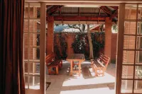 La Rona Hospitality Services - 3-Star