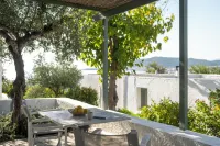 Niriides Mani Beachfront Residences - Morgenmad