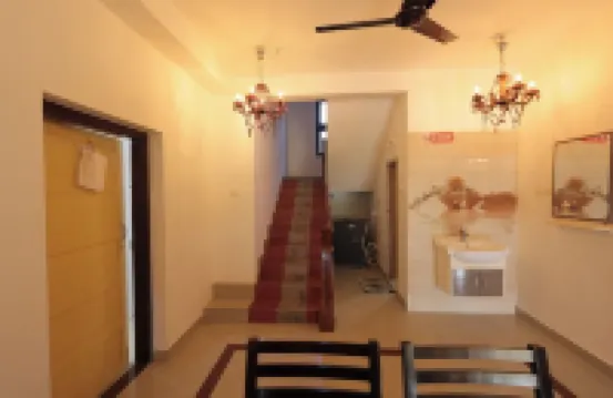 Taaraa Loca - Yoga Spiritual n Dorms