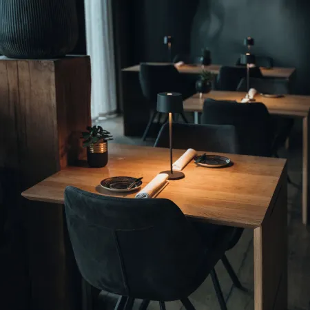 Carbon Hotel