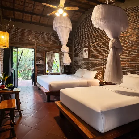Mekong Silt Ecolodge - Pool Swimming and Free Breakfast