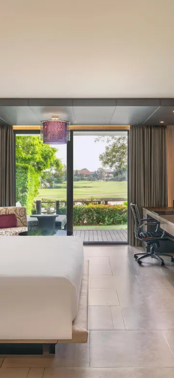 King Premium Suite Garden Terr