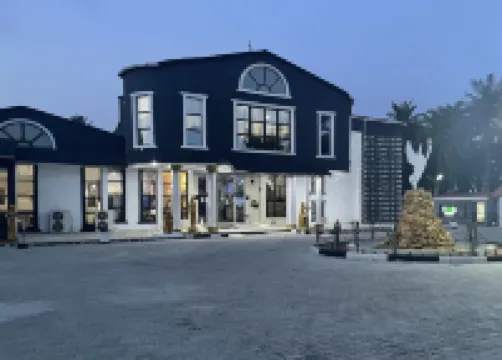 Precious Palm Royal Hotel Hotels in 