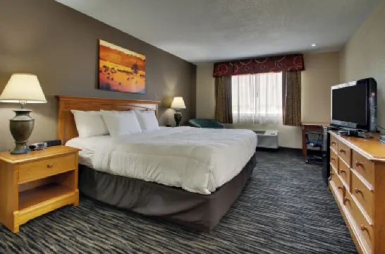 EverSpring Inn & Suites Отели в г. 