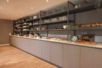 Van der Valk Hotel le Catalogne Saint Aygulf - breakfast