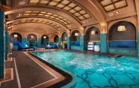 Virgin Hotels Las Vegas, Curio Collection by Hilton - spa
