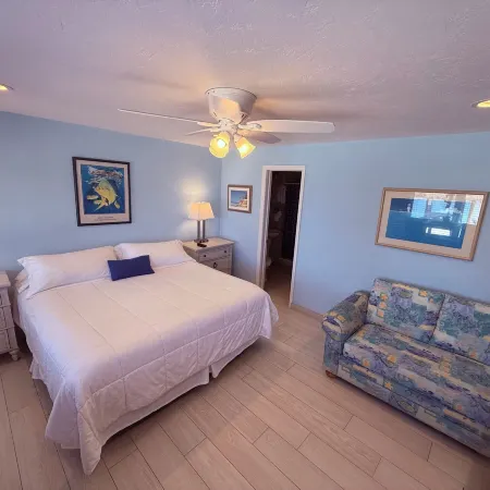 Sunset Cove Beach Resort