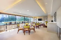 萊斯頓喜來登飯店