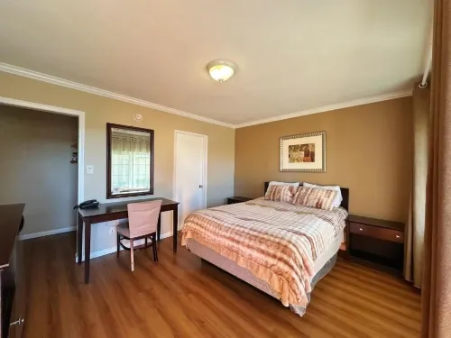 ロイヤル イン & スイーツ