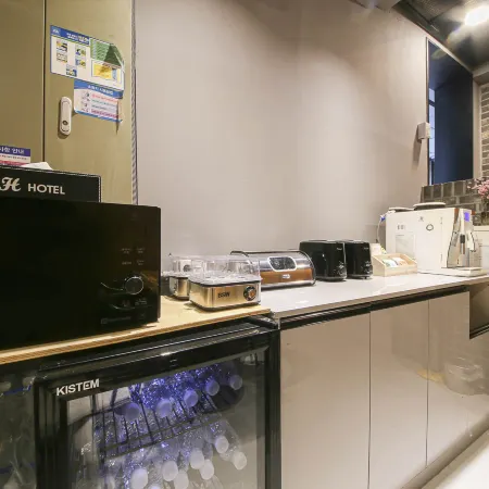 Jeongeup H Hotel