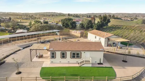 Bombay Chardonnay by Avantstay Covered Pavilion + BBQ Quiet Paso Hillside + Vineyards View - Country Houses