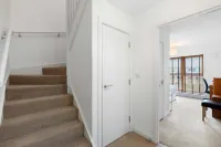 Brighton Getaway - Modern Apartment With Balcony - جاكوزي
