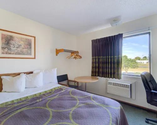 Capital O Amerihost Inn and Suites Kingdom City Hwy 54 MO Hotels in Callaway County