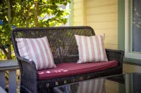 Elizabeth Page House - Charming & Modern Bungalow 3 Bedroom Home