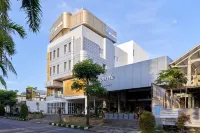 Front One The Andia Boyolali โรงแรมใน