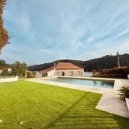 20mn from Porto Villa with Swimming Pool Fully Renovated Douro View 6 Bedrooms