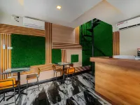 Tree Homestay Mitra RedDoorz Hotels in Sukun