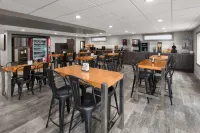 Days Inn by Wyndham Pierre - breakfast
