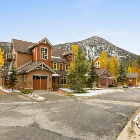 6516 Settlers Creek Condo