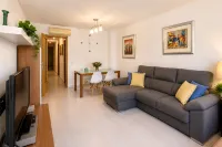 Beautiful and Bright Apartment in Calafell,