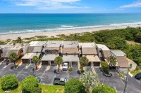 1045 Wave Crest Avenue - Villas