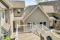 Waterfront Seneca Lake House Fire Pit and Boat Dock - Homestays