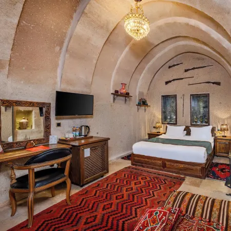 Cappa Via Cave Hotel