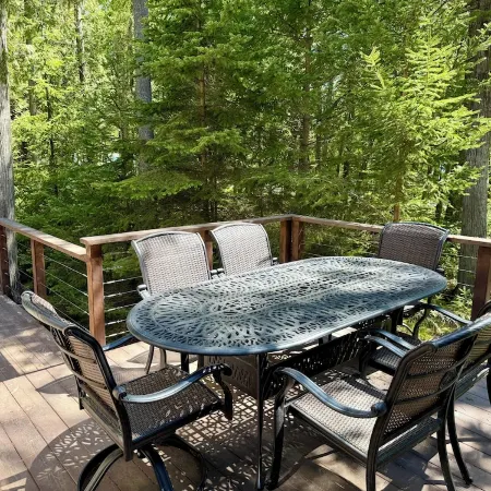 250'  Relaxing Waterfront Spacious Remodel & Walking to Sand Beach New Fireplace