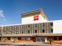 宜必思戛納曼得里爾飯店 午時海灘（Midi Beach）附近的飯店