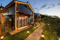 Poison Garden Suite & Spa