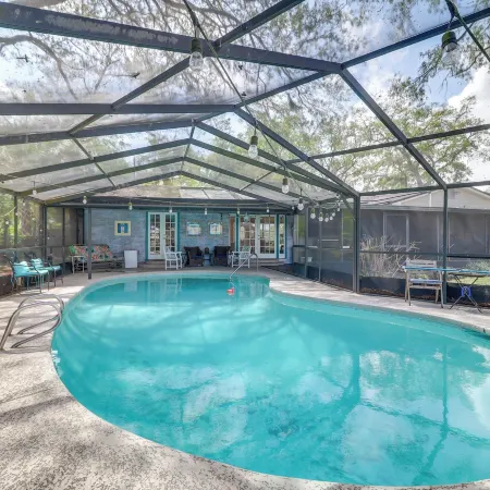 Beach Retreat in Jacksonville Pet and Family-Friendly